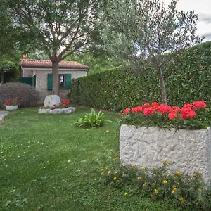 ***** krevet i doručak Luxury Klara Croatia