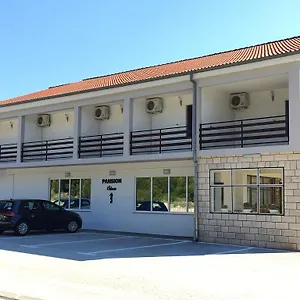 *** krevet i doručak & Pansion Odmor Croatia