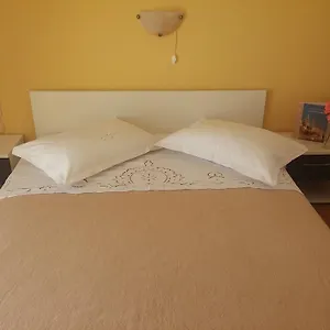 3* Gostinjska kuća & Brna